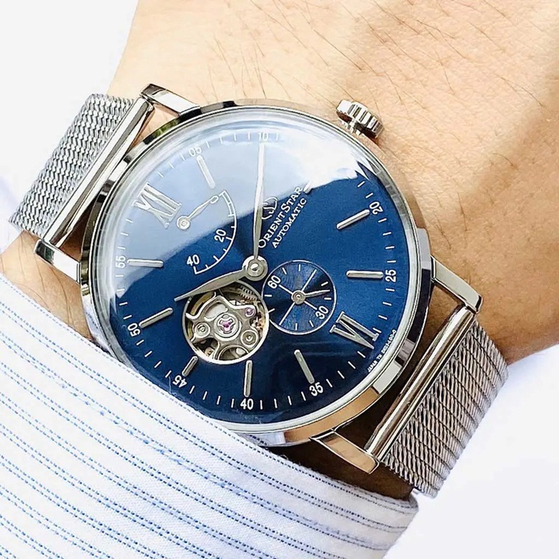 ORIENT STAR WZ0151DK mang lại vẻ ngoài lịch lãm khi lên tay