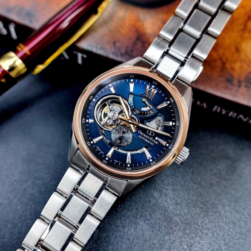 Đồng hồ Orient Star RE-AV0120L00B