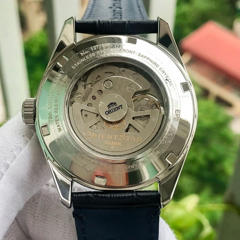 Máy in-house sử dụng cho RE-AV0118L00B được đánh giá bền bỉ, chất lượng