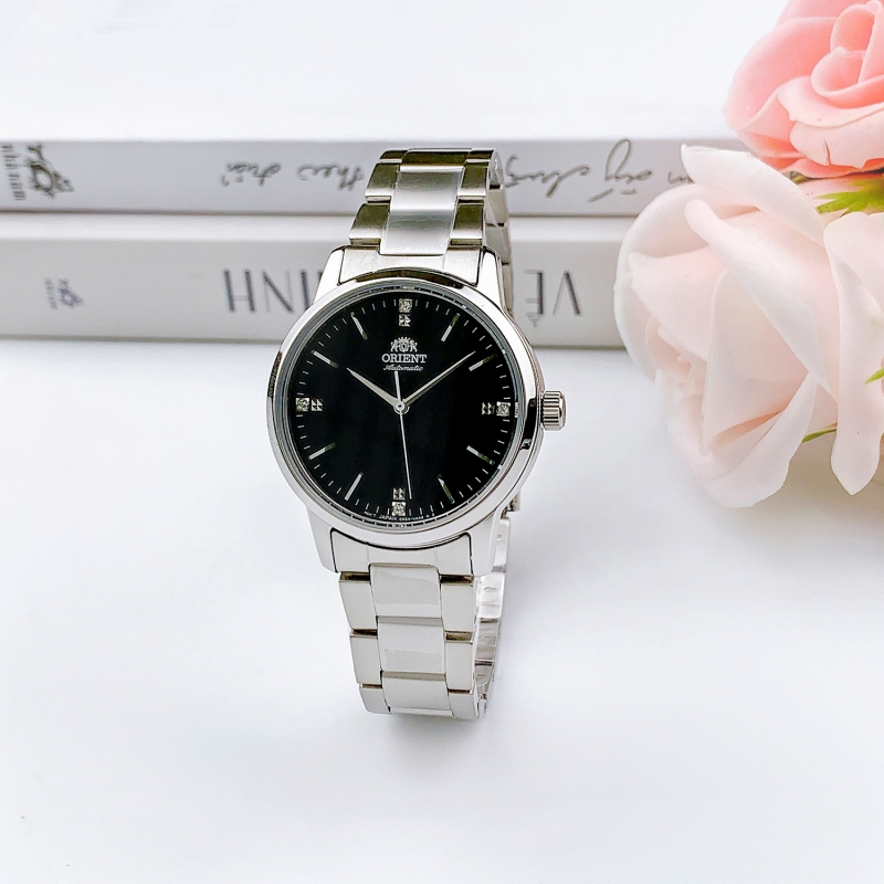 Orient RA-NB0101B10B mặt màu đen huyền bí