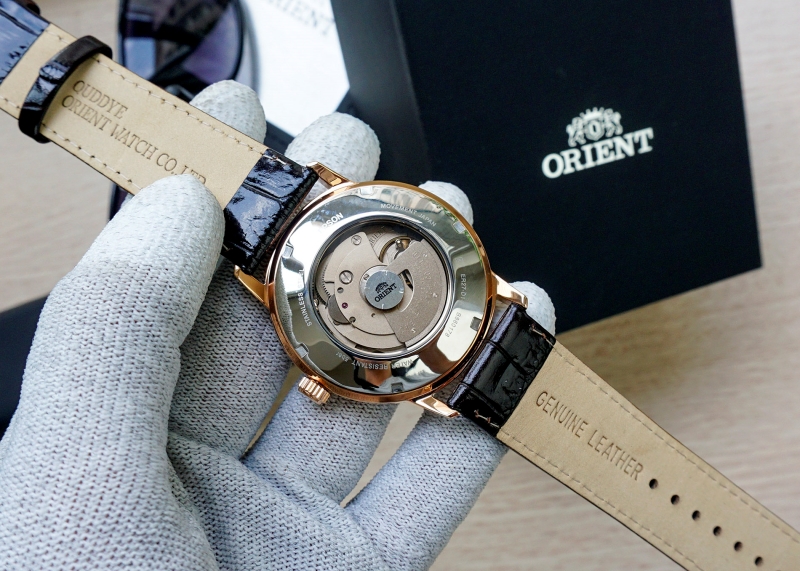 Orient FER27003W0 được trang bị bộ máy Cal.48743