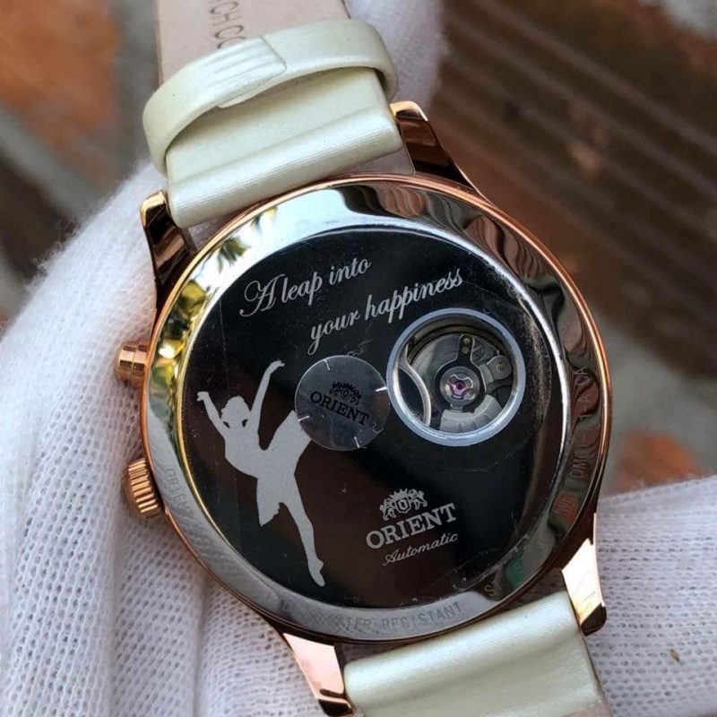 Đáy đồng hồ