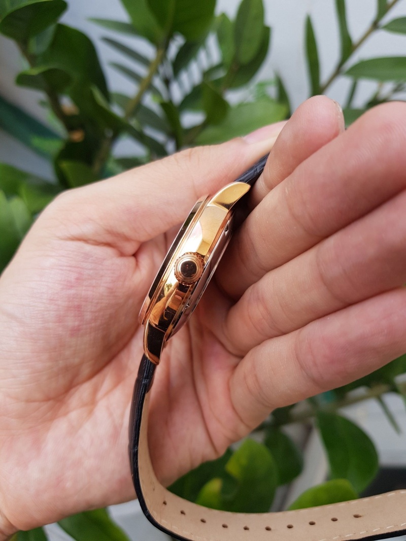 Độ dày đồng hồ 